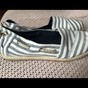 Nautica espadrilles plats très comfortable size10 for thé summer